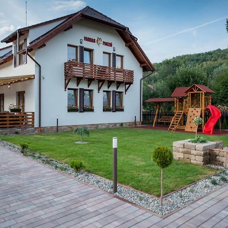 Farkas Panzio Bed & Breakfast Praid Exterior photo
