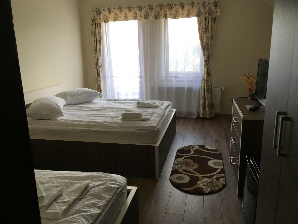 Farkas Panzio Bed & Breakfast Praid Exterior photo